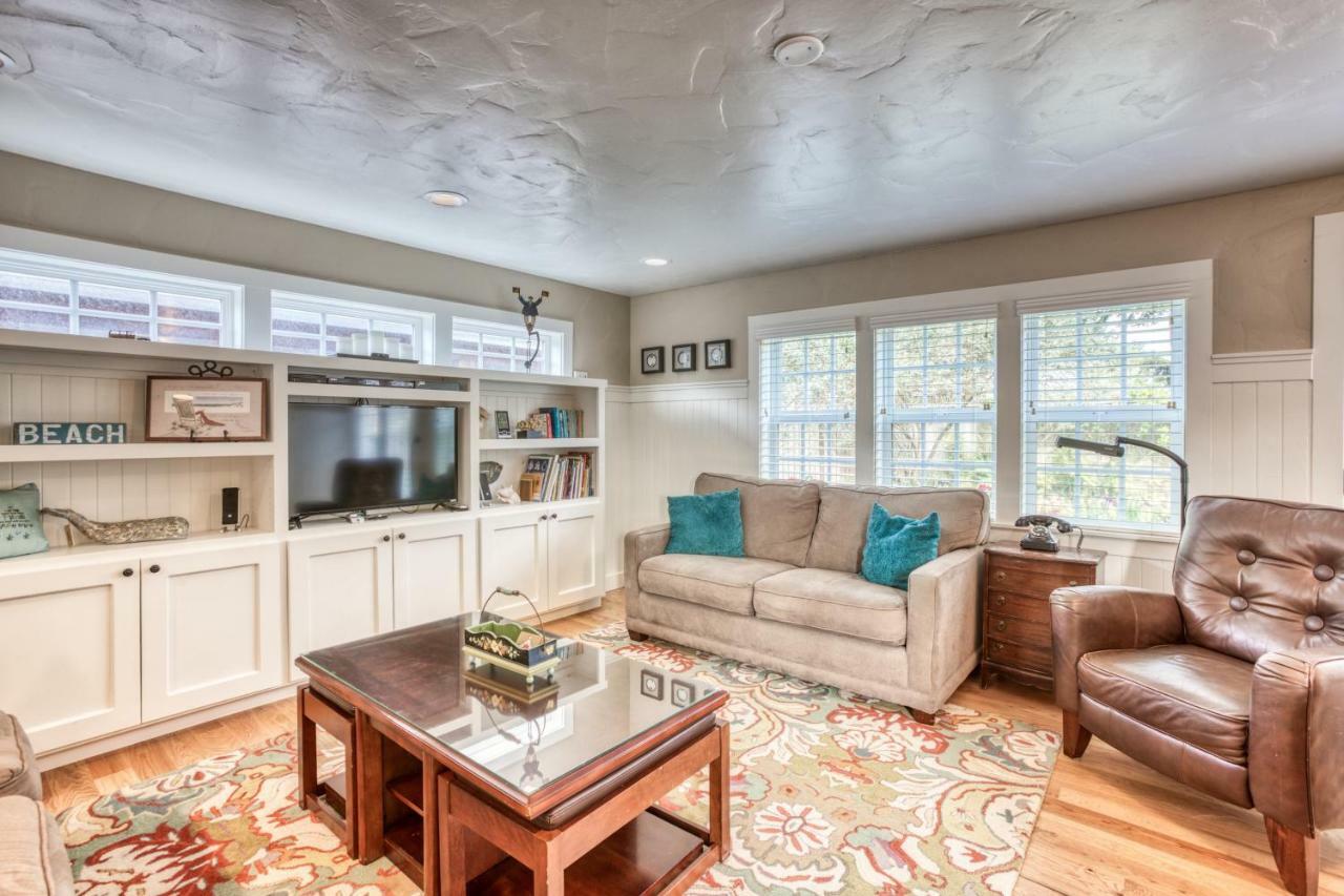 Seaside Classic Cottage Экстерьер фото
