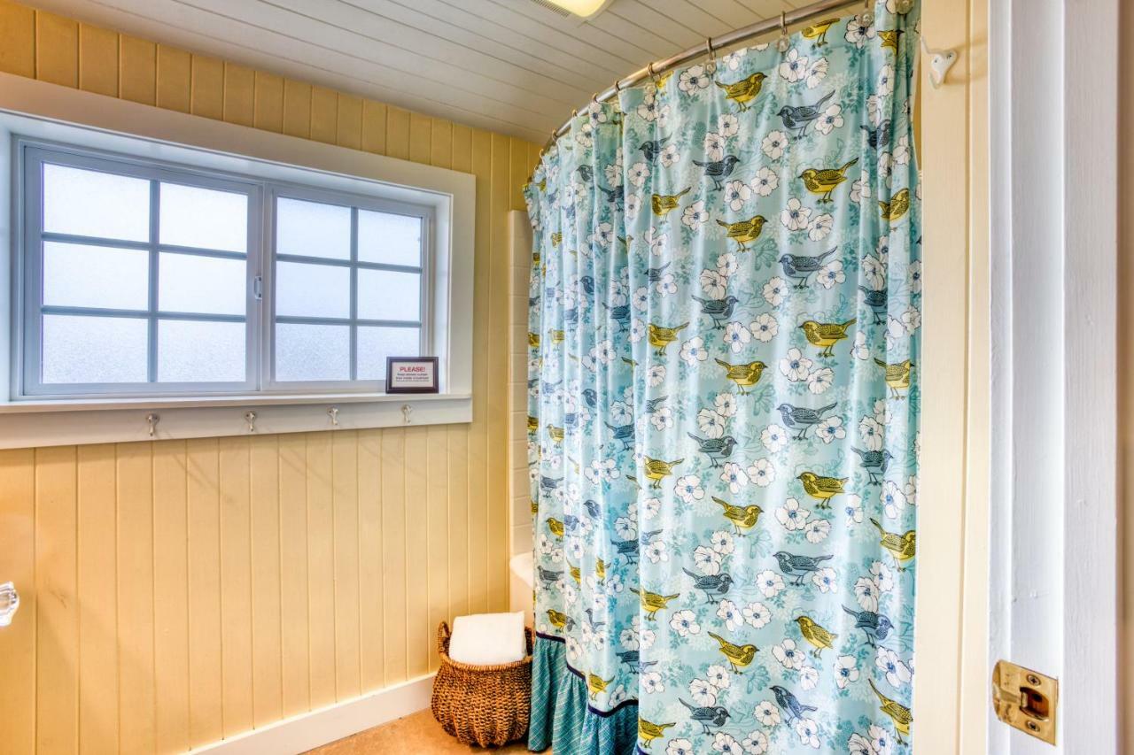 Seaside Classic Cottage Экстерьер фото